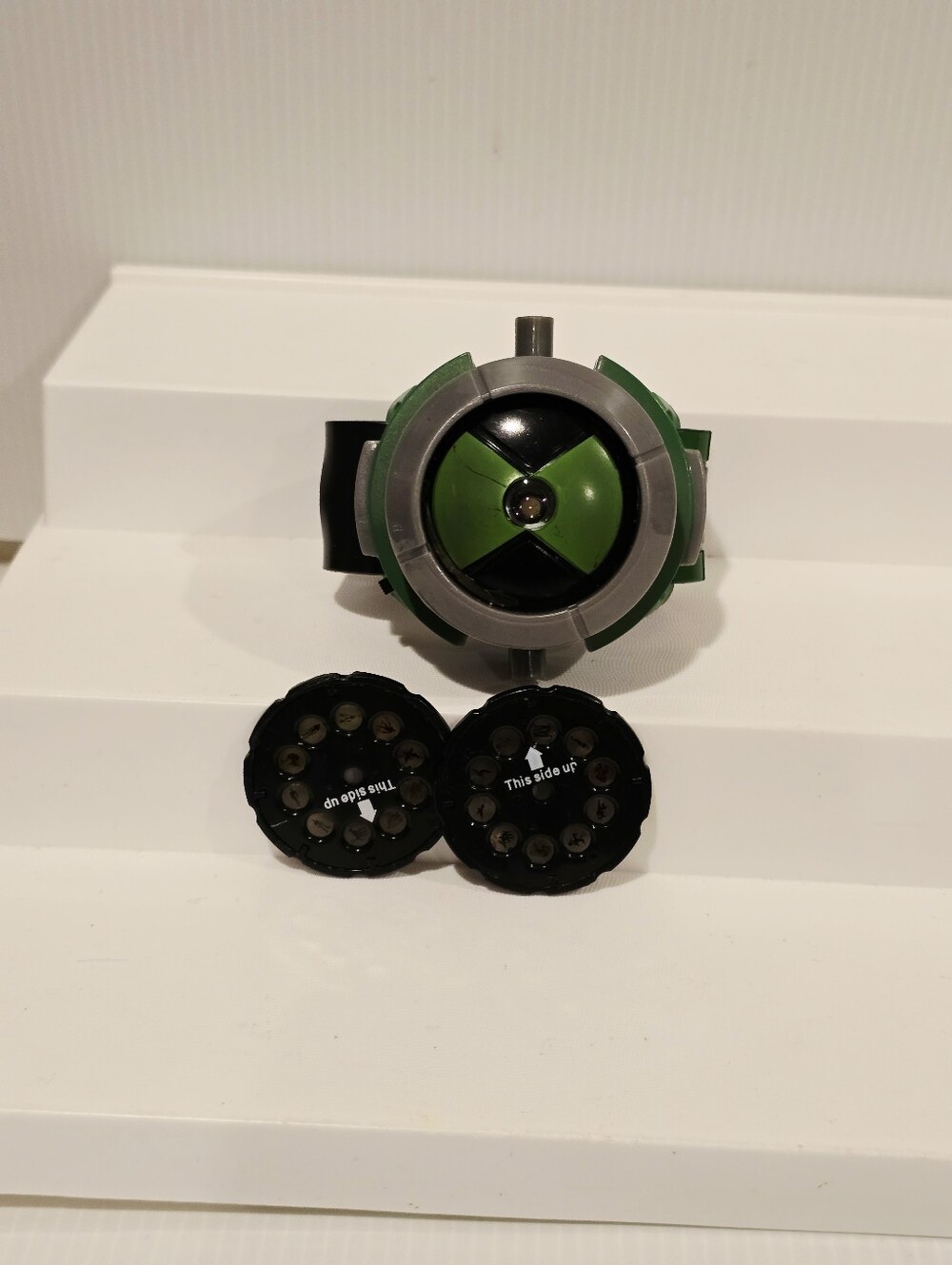 Ben 10 Alien Force Watch Projector Cartoon Network Bandai 2008 with 2 Discs